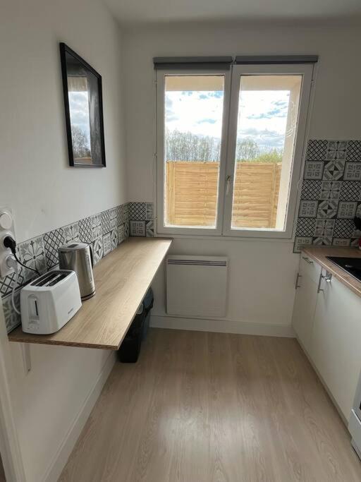 Petite Maison Cosy En Campagne Neuilly  Zewnętrze zdjęcie