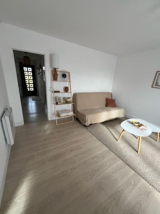 Petite Maison Cosy En Campagne Neuilly  Zewnętrze zdjęcie